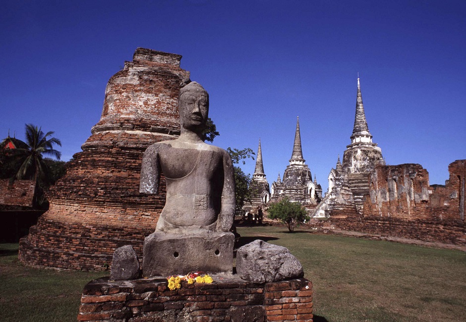 古瓦 タイ 世界遺産 アユタヤ王朝 寺院 軒瓦 発掘 サルベージ バンコク 