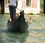 ベネチアでゴンドラに2人っきりで乗ったこと。