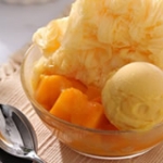 【8位：ICE MONSTER(アイスモンスター)の「マンゴーかき氷」 今や台湾に留まらず、日本、中国でも大人気、「ICE MONSTER」の「マンゴーかき氷」。氷までマンゴーの味がするふわふわのかき氷、ブームの火付け役にもなった一品です。