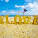 【13asuka さん/沖縄】 えらぶ帰省物語 やっぱりえらぶは人があたたかくて 自然が豊かで食べ物が美味しくて海が綺麗でいってらっしゃい って笑顔で見送ってくれる そしていつでもかえっておいでって帰りを待っていてくれる . そんな、人に会いに行きたくなる島だなーって思いました . また夏に帰ります！！ 行ってきます . #沖永良部島#おきのえらぶ島#島#離島#旅行#旅#海#かわいい旅#タビジョ#sea#trip##travel#instagood #instatravel#elove#love#happy#smile#enjoy#japan私の帰る場所