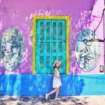 【「aiai0311 さん/アルゼンチン】 I'm happy when I find cute wall♡ #happyface #wall #caminito #laboca #buenosaires #argentine . この時☝︎はいてたコンバースの白のローカット、、、 このあと、どっかに忘れてきた、、、（笑） . この南米の旅では、 ✔︎メガネ (アルゼンチン着いてすぐ空港で#早) ✔︎サングラス(お気に入りのやつ...#ショック) ✔︎コンバース(もはやどうやったら忘れるねん#謎) ...とゆう、なくしたら結構、いやかなりショックなもの達を忘れてきた...（笑） . まぁ〜危ない目にもあわず、ケガも何もなく、元気に帰って来れたからそれでいいさ〜＼(^o^)／ きっと彼らが何かの身代わりになってくれたのでしょう...ありがとう。