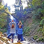 【rinajudyさん/福井】 一条滝初ルック ． ヨガのポーズ ． 今から滋賀京都向かいます? ．