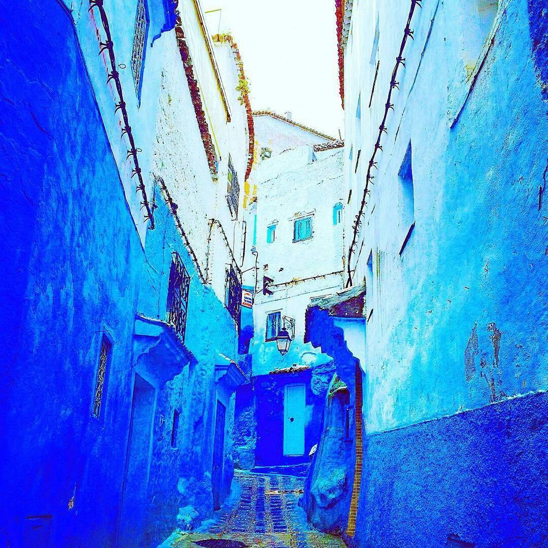 『アオのセカイ』が大集結！！世界中の青の絶景をお届け