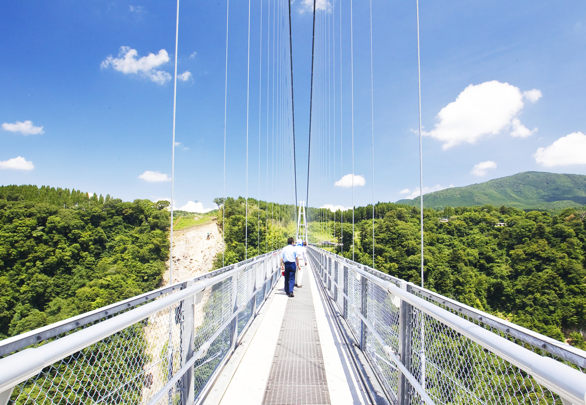 本日8/4は「吊り橋の日」！怖いけど気になっちゃう！？国内のオススメの橋5選