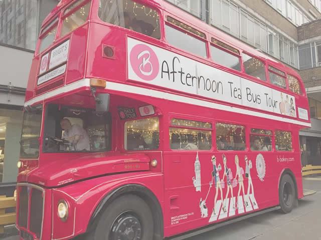 イギリスのフォトジェニックスポット4位:アフタヌーンティー・バス イギリスのフォトジェニックスポット4位:アフタヌーンティー・バス