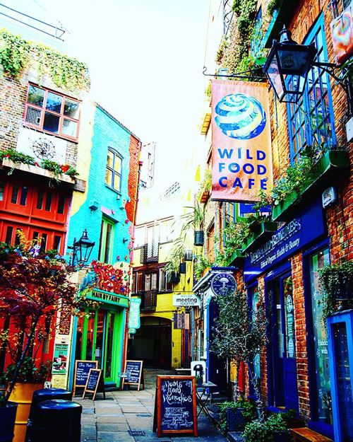 イギリスのフォトジェニックスポット3位:ニールズヤード/コヴェント・ガーデン イギリスのフォトジェニックスポット3位:ニールズヤード/コヴェント・ガーデン