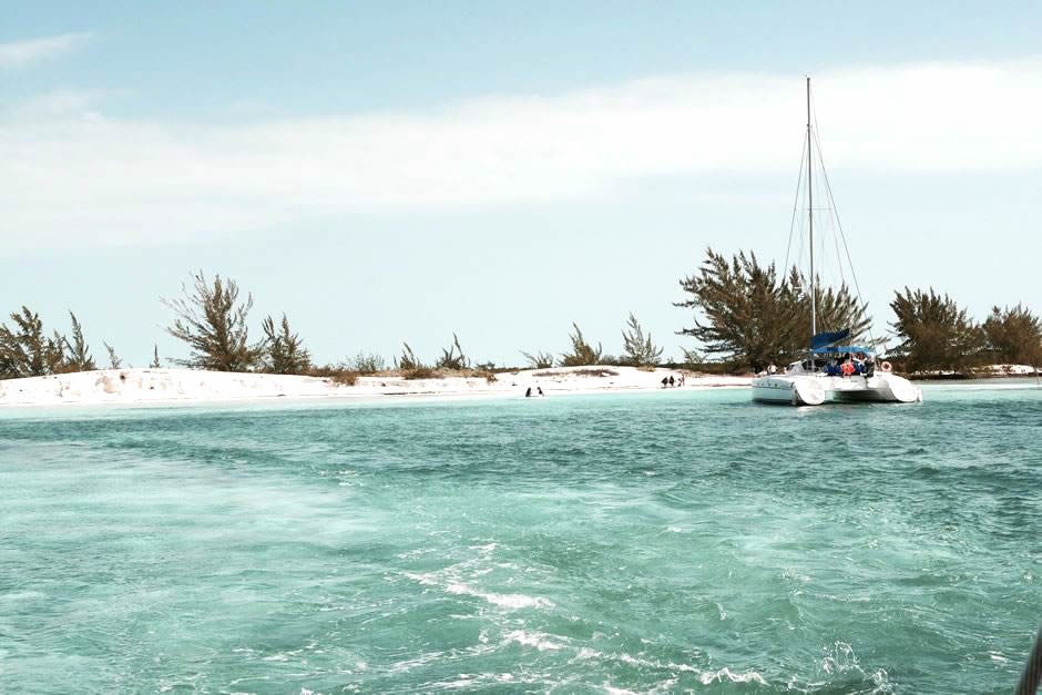 “世界のもっとも美しいビーチ”のひとつに数えられる秘境ビーチ！キューバ　カヨラルゴ島 1日体験レポート