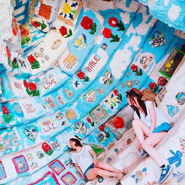 ロサンゼルスのフォトジェニックスポット第1位:サルベーションマウンテン ロサンゼルスのフォトジェニックスポット第1位:サルベーションマウンテン