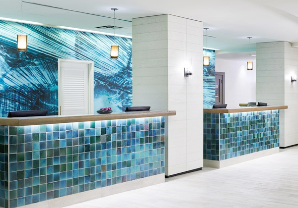 ワイキキ ビーチコマー BY アウトリガー