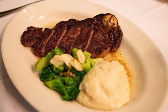 エンパイア ステーキ ハウス