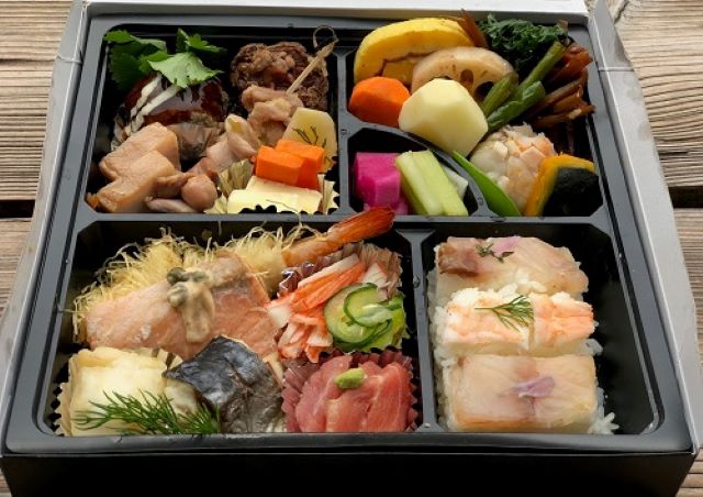 初日の出観賞と自由の女神 クルーズ