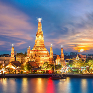 Wat Arun night view Temple in bangkok, Thailand..